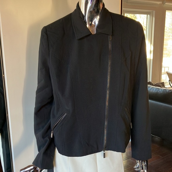 Olsen women’s Suit - Picture 3 of 14